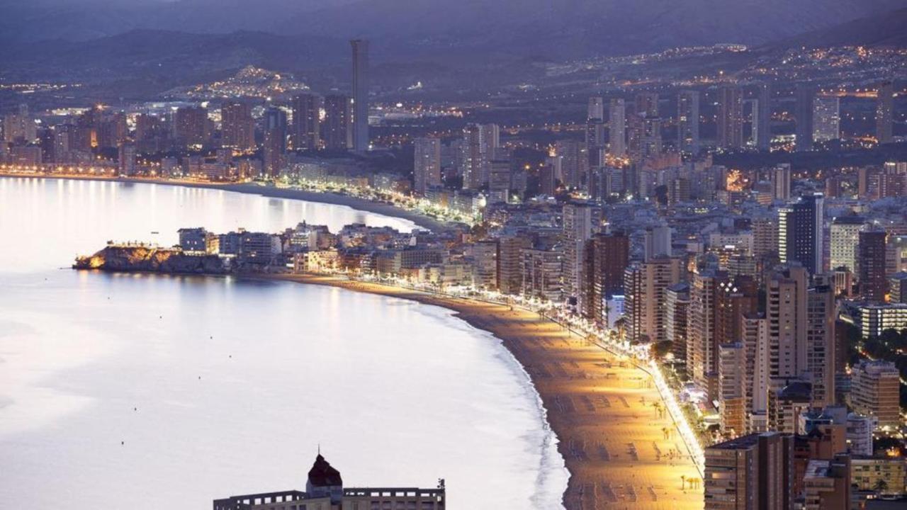 Disponible -11 Al 21 Abril-Apt Cachirul- 4 Pers -Wifi -Aire Acond- Parking Opcionable Extra Benidorm Buitenkant foto
